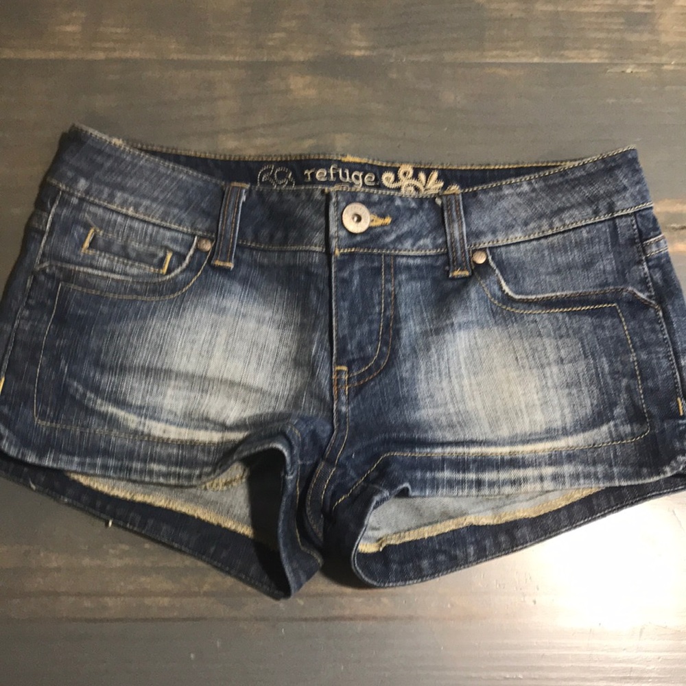 Size 5 Refuge denim shorts